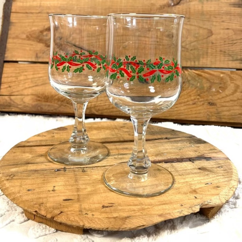 2 Vintage Libbey Stemware Glasses Holly Holiday Christmas Wine/Water Tumblers
